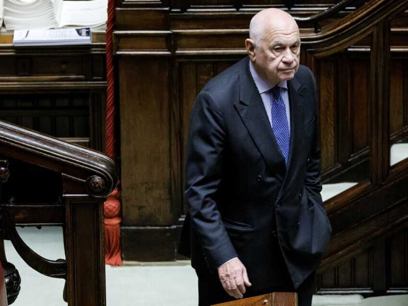 Le promesse non mantenute di Nordio su toghe fuori ruolo e "pagelle"