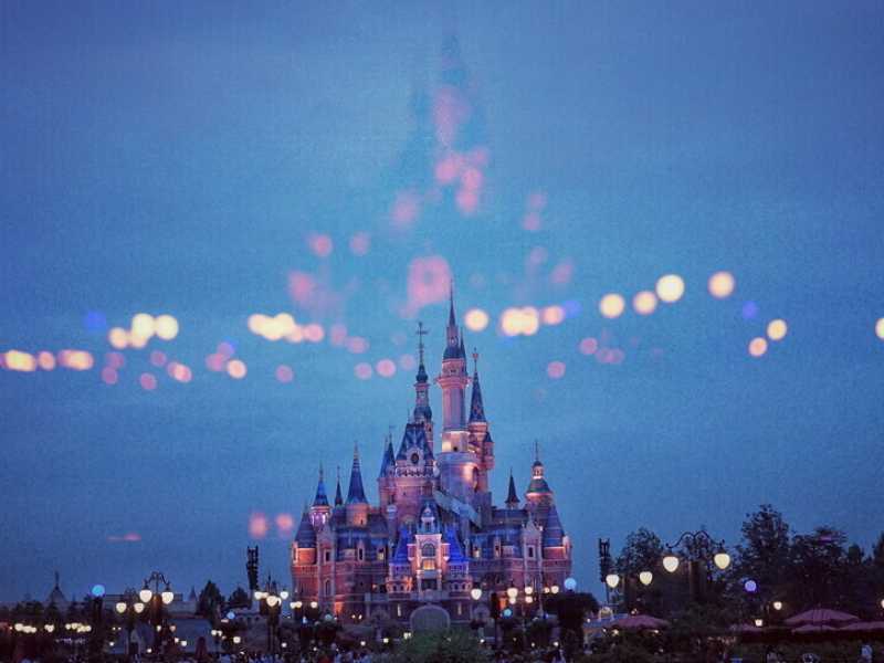 Alla Disney è ora di produrre per il pubblico pagante, non per attivisti woke