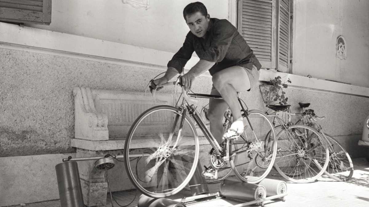 Immagine di Sante Gaiardoni, il Vigo, l'osteria. Addio a uno dei più forti pistard della storia del ciclismo