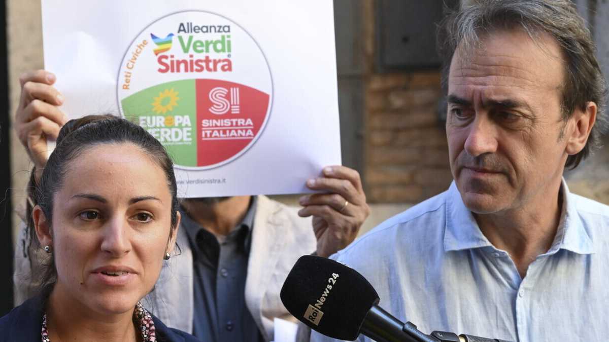 Immagine di Evi rompe con i Verdi: "C'è patriarcato". Bonelli: "Sciocchezze, cavalca la cronaca"