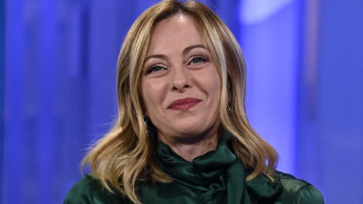 Immagine di Meloni sale, mentre il suo partito cala un po’ nei consensi. In FdI c’è un problema di immaturità