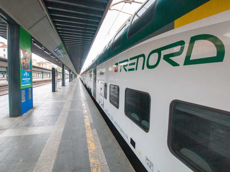 Altri dieci anni senza concorrenza per Trenord, non proprio bene
