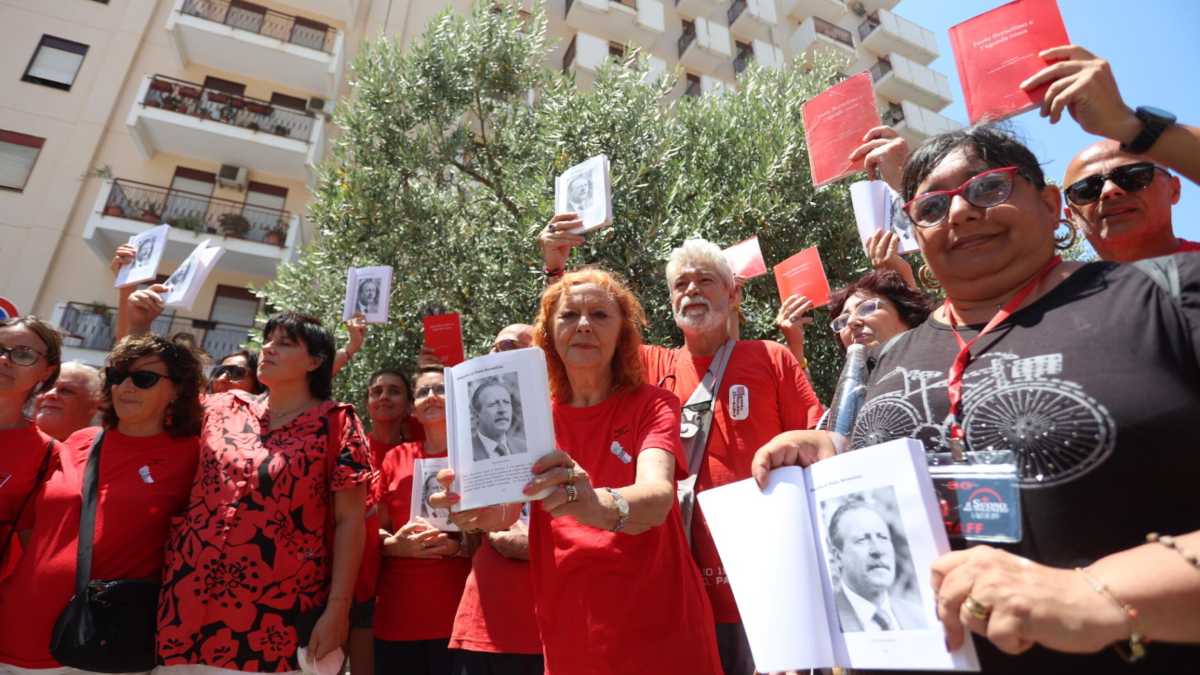 Immagine di I pm perquisiscono i servizi segreti per l’agenda rossa di Borsellino. Trent’anni dopo