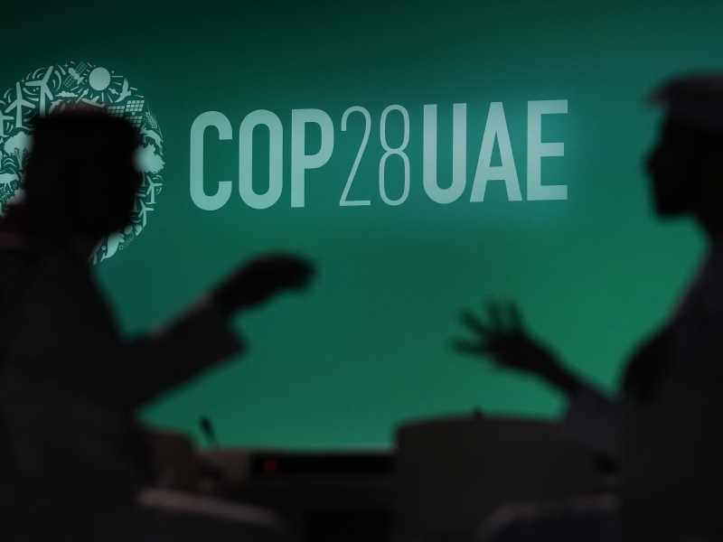 “Ci salveranno i privati”. A Dubai l’ottimismo climatico di re Carlo