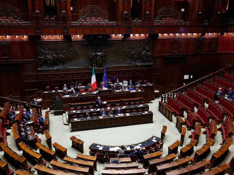 La solitudine di Crosetto in Aula è come quella della riforma della giustizia