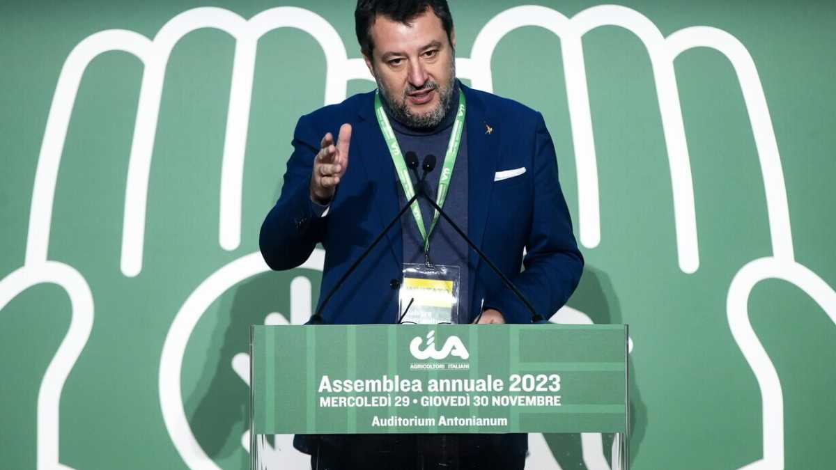 Immagine di La ribollita di Salvini a Firenze con l’ultradestra, ma senza big presenti