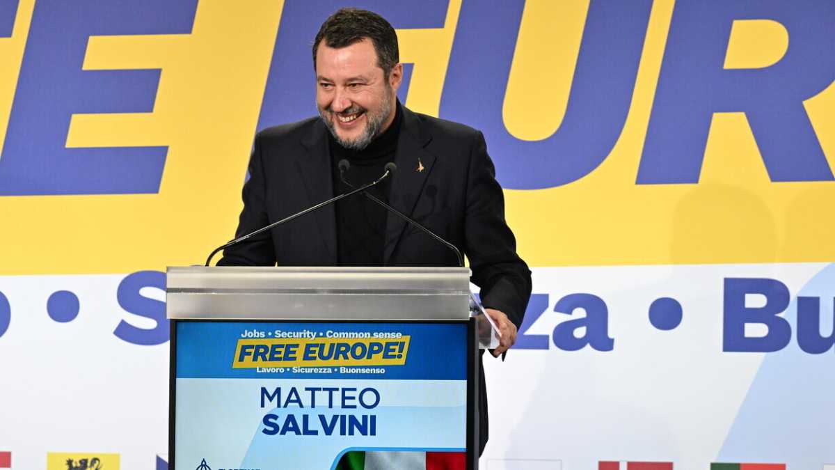 Immagine di Forza Italia prende le distanze dagli alleati di Salvini a Bruxelles: "Siamo incompatibili"