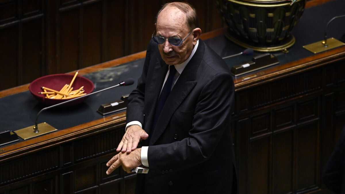 Immagine di Radio Capital agli Angelucci: le trattative con il gruppo Gedi