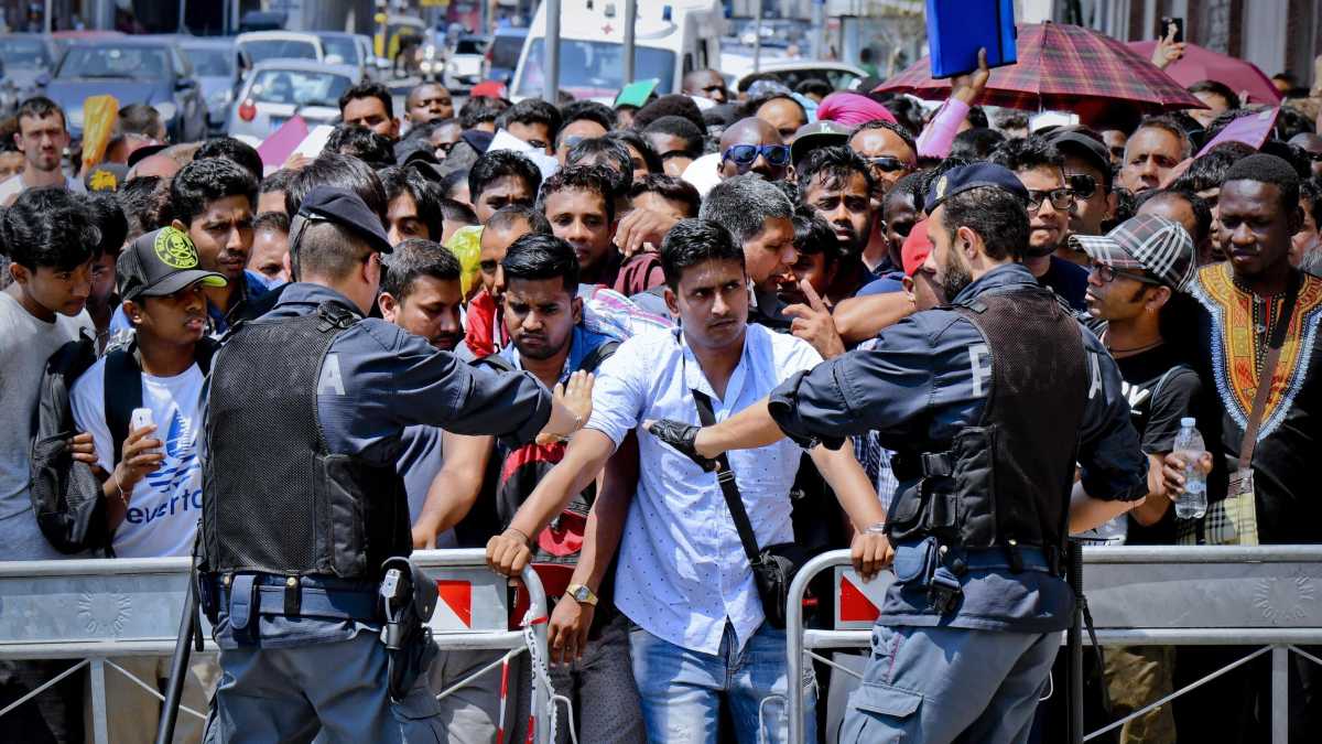 Immagine di Immigrati e lavoro: basta click day, aprire i flussi