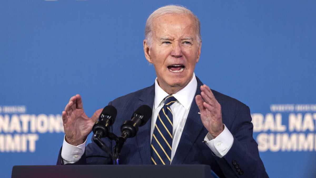 Immagine di Biden ricorda perché è ancora fondamentale sostenere l'Ucraina