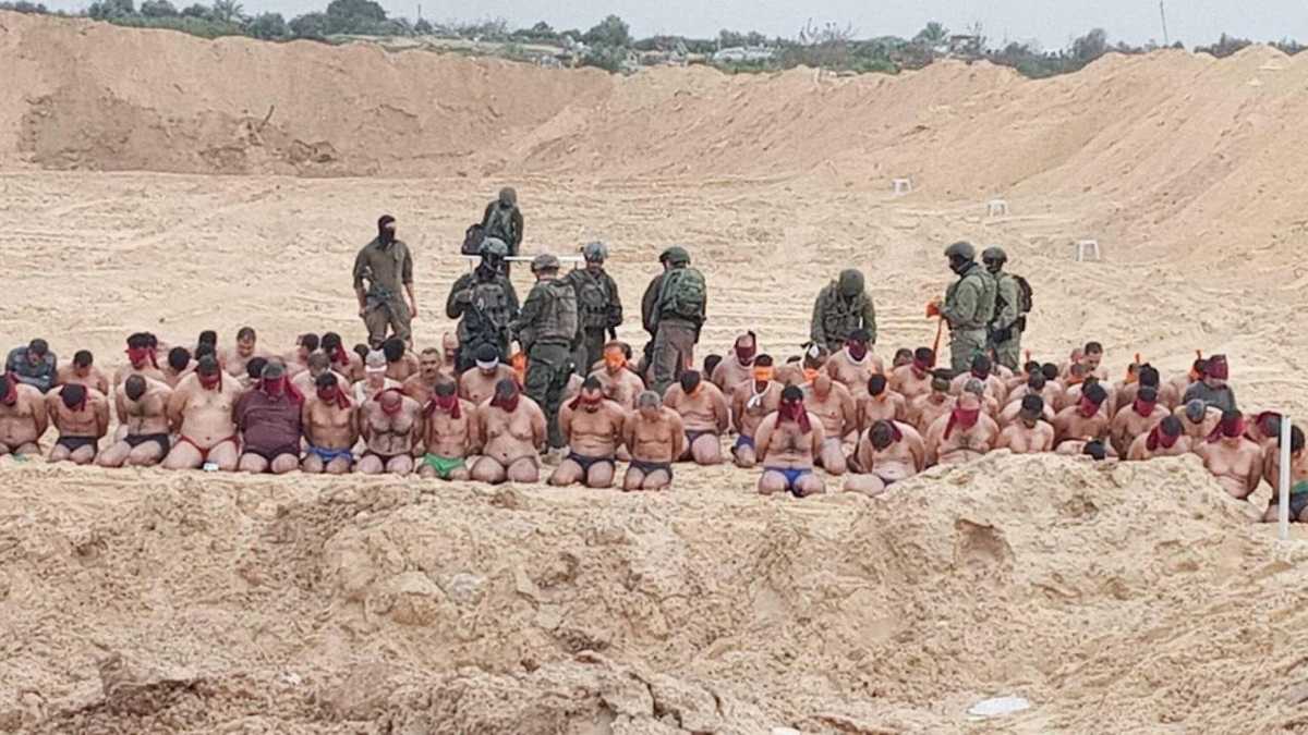 Immagine di A nord Israele confina con l’Iran. Le foto di Hamas che si arrende