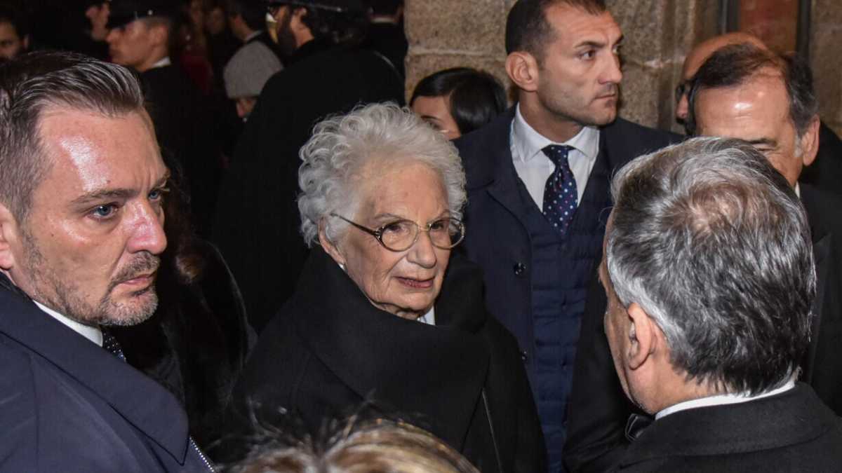 Immagine di La sinistra e l'antifascismo stonato: applausi per Segre