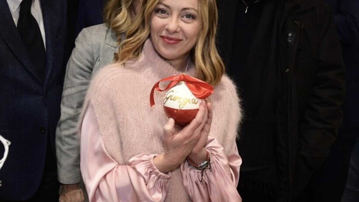 Immagine di Pacchetto di Natale. Gli scarsi risultati di Meloni nel negoziato in Europa