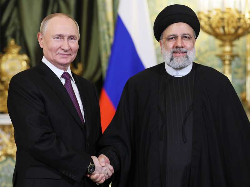 &nbsp;Vladimir Putin e&nbsp; Ebrahim Raisi, presidente dell'Iran - foto Ansa