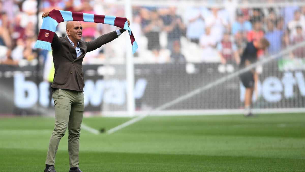 Immagine di Ecco perché la Premier vale il doppio della Serie A. Parla Paolo Di Canio