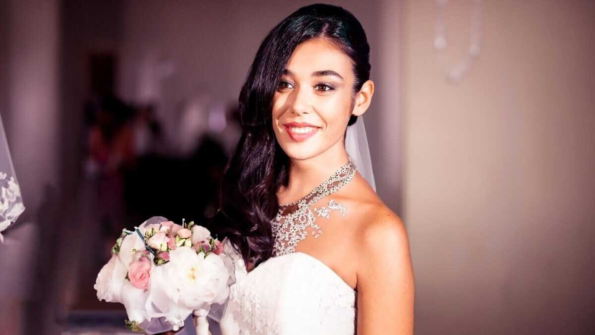 Immagine di Rossella si sposa e Un posto al sole cede al clichè del matrimonio stile Boss delle Cerimonie