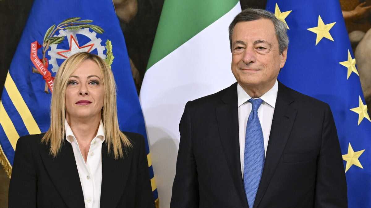 Giorgia Meloni dovrebbe fare un viaggetto in treno con Draghi