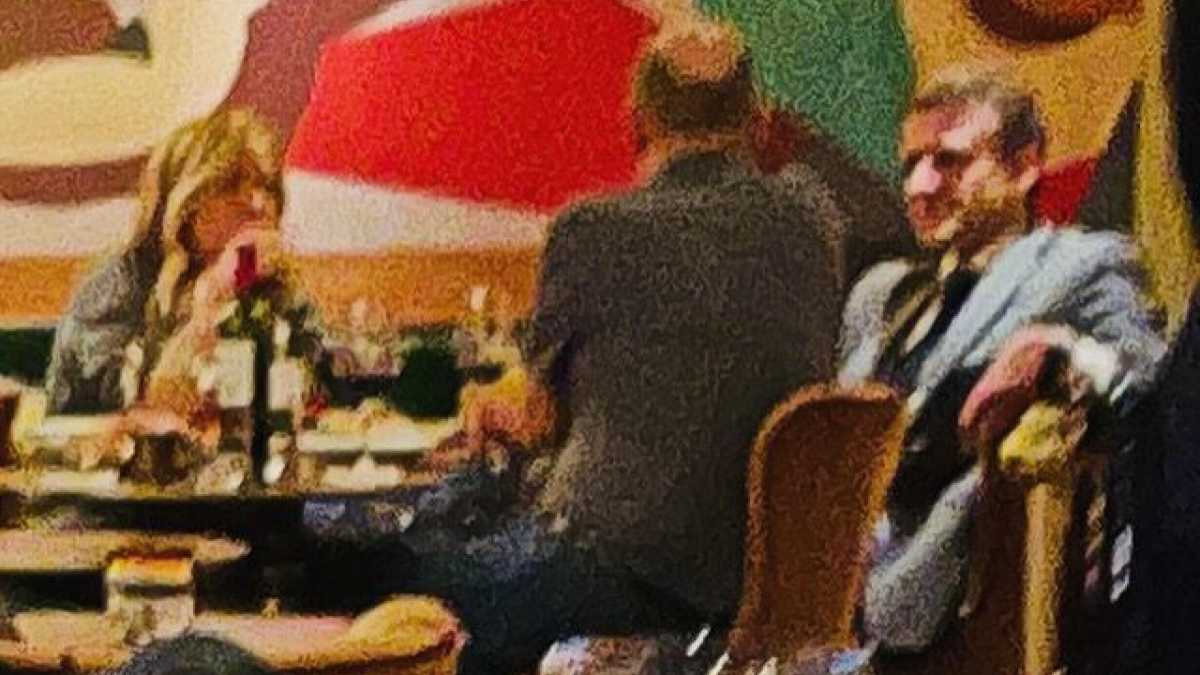 Immagine di La fotocrazia di Meloni: di notte Scholz e Macron, la mattina Orban: "Io parlo con tutti"