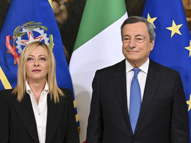 Giorgia Meloni dovrebbe fare un viaggetto in treno con Draghi