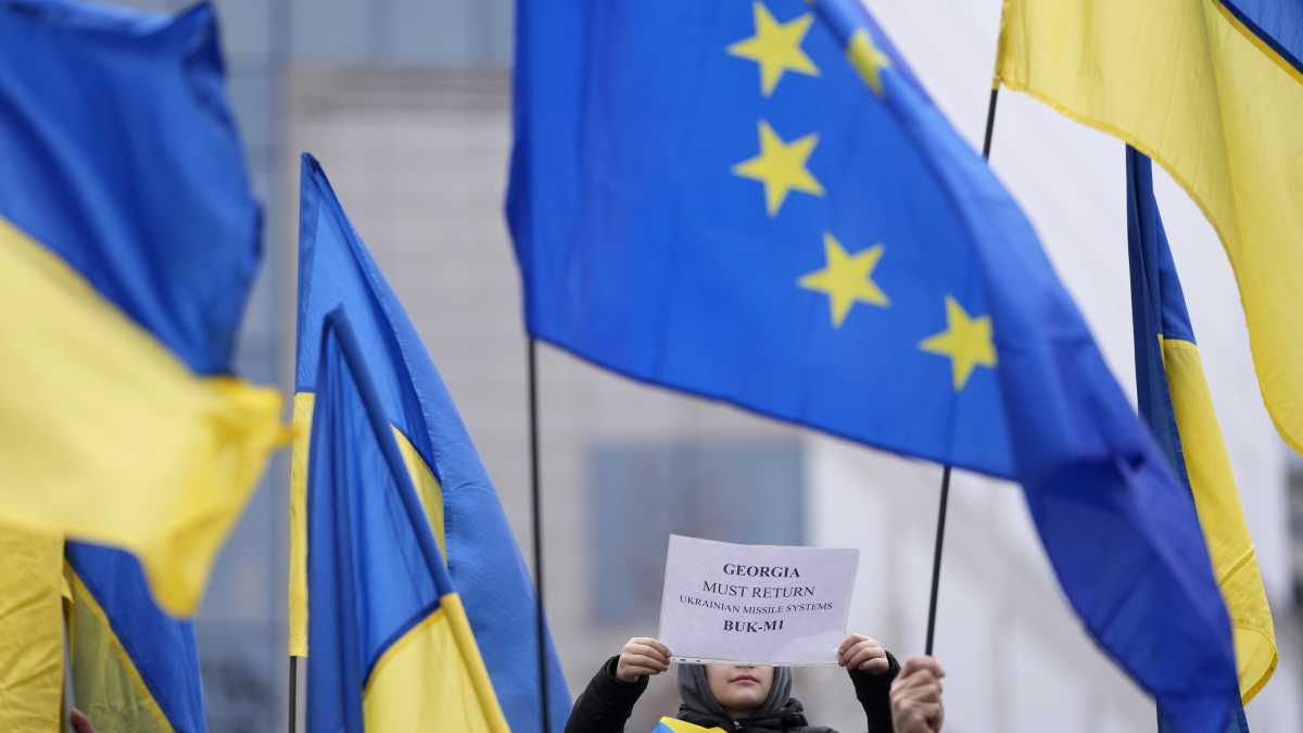 Immagine di L'appello: “Se non aiutiamo l'Ucraina, l’Europa tornerà agli anni Trenta”
