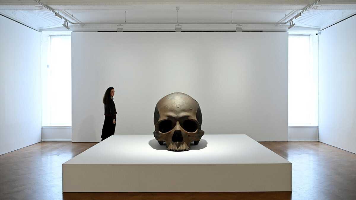 Immagine di La mostra di Mueck in Triennale è puro artigianato della banalità