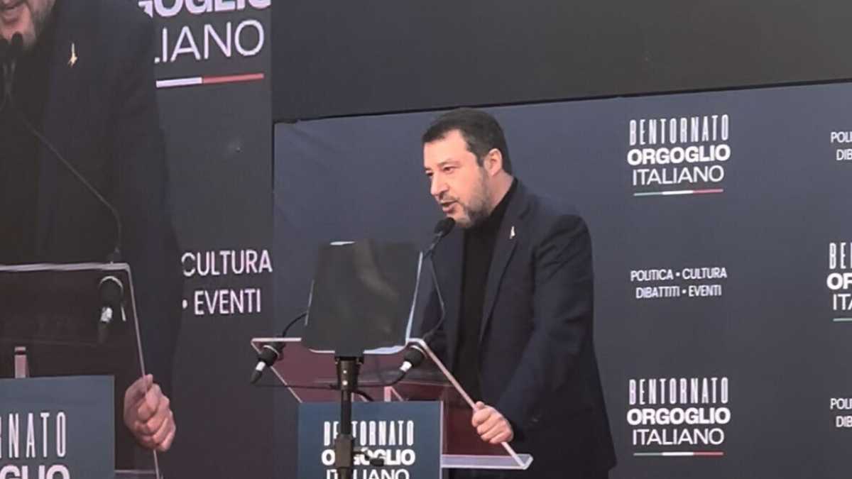 Immagine di Salvini gela la maggioranza: “Il Mes è inutile e dannoso”. Poi ammette: “La mia vita da secondo mi piace”