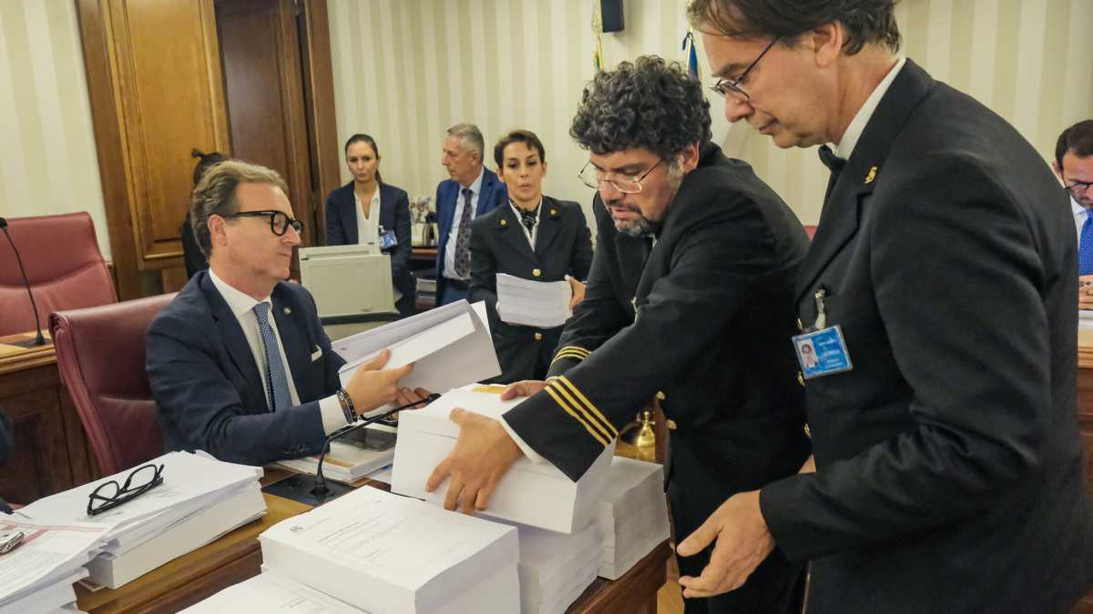 Immagine di Manovra, la maratona notturna. Salve le pensioni per medici e dipendenti