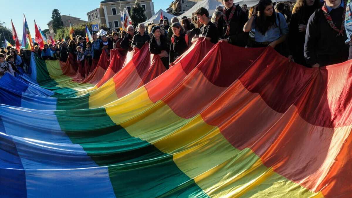 Immagine di Fare la guerra ispirati dalla pace: la dottrina di Agostino che resiste