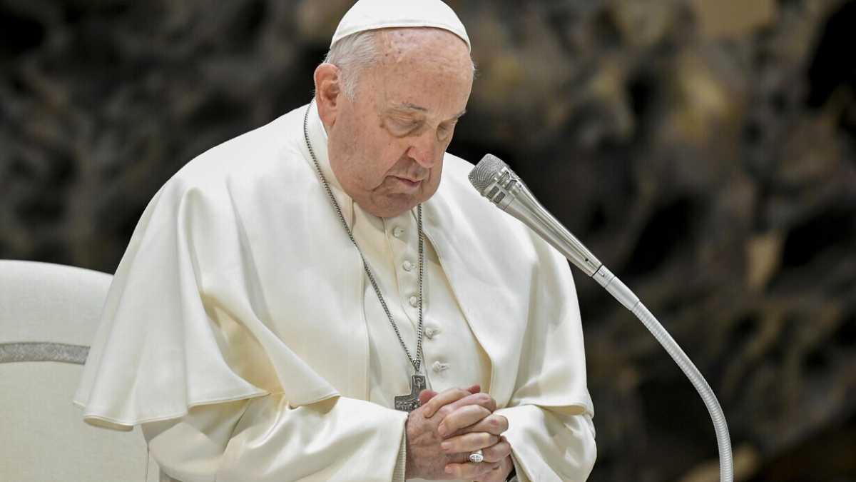 Immagine di Il via libera di Papa Francesco alla benedizione delle coppie irregolari sarà il caos