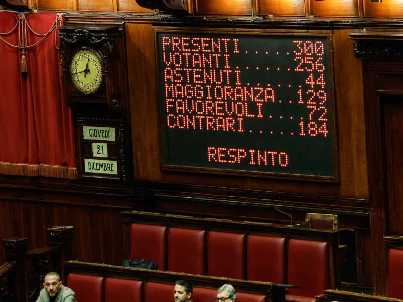 Anche le opposizioni divise sul Mes. Prodi: "Rischiamo l'isolamento", Conte: "Noi coerenti"