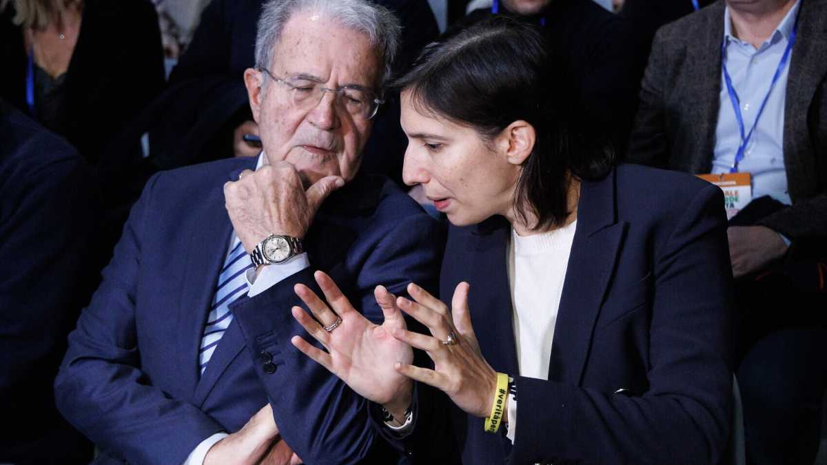 Immagine di Romano Prodi indica la via a Elly Schlein. Difficile porti a qualcosa di buono