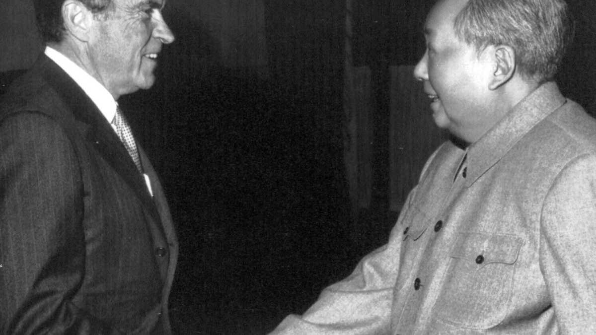 Immagine di Brindisi di pace: storia di diplomazia gastronomica