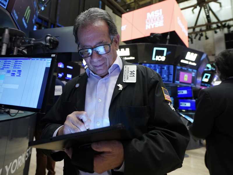 I mercati, euforici per il calo dell’inflazione, non pensano al Mes