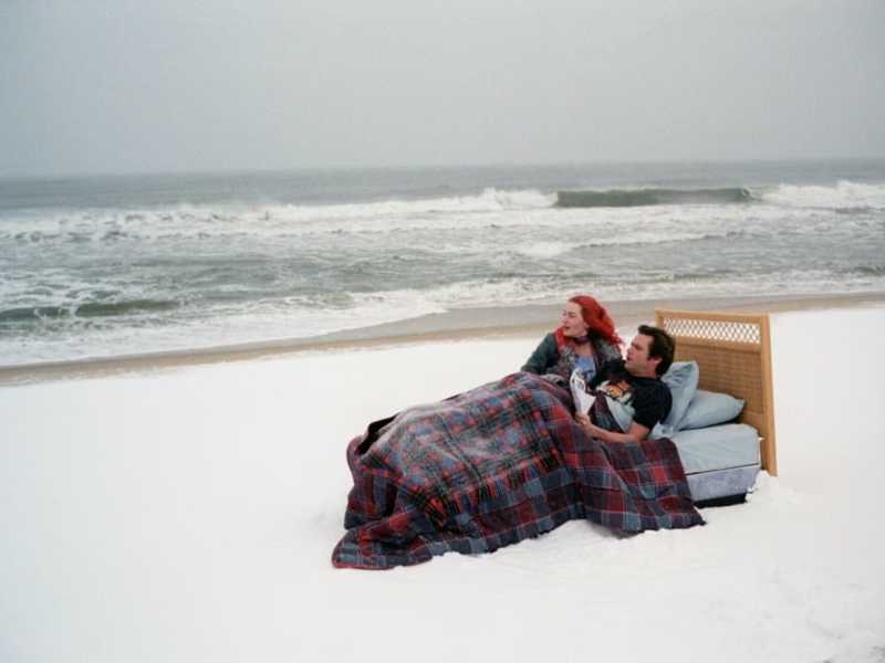 Jim Carrey e Kate Winslet in Se mi lasci ti cancello (Eternal Sunshine of the Spotless Mind), film del 2004 diretto da Michel Gondry&nbsp;<br />