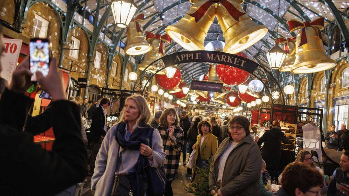 Immagine di Buon Natale da Londra, la città che si è sbarazzata di Gesù Cristo