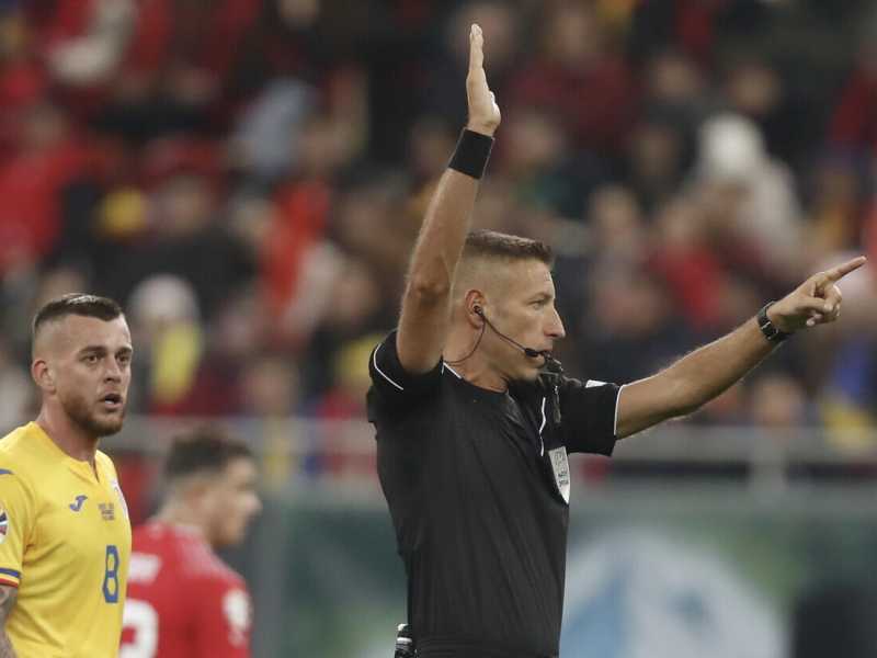 "Ecco come noi arbitri dialoghiamo col Var". Il racconto di Massa e Alassio