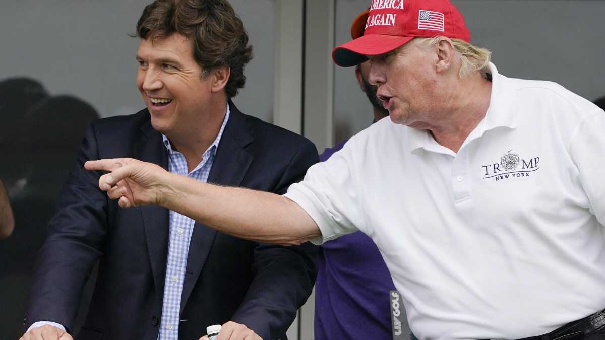 Immagine di Carlson e Bannon, gli aedi del trumpismo