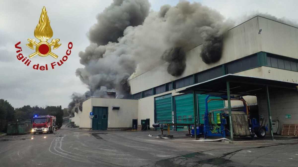 Immagine di L'ennesimo incendio alla Malagrotta e la cattiva procura