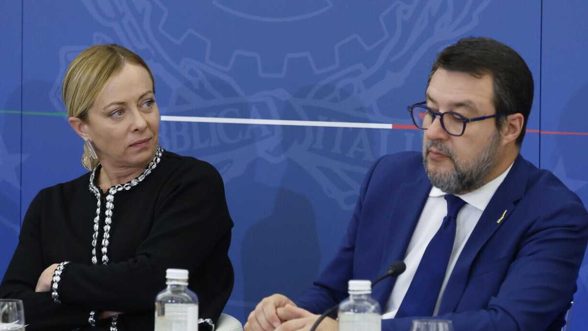 Immagine di Meloni e l'inchiesta sui Verdini: "Brutta storia". E Salvini: "Non vengo in Aula"