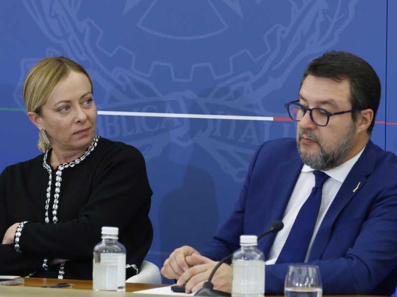 Meloni e l'inchiesta sui Verdini: "Brutta storia". E Salvini: "Non vengo in Aula"