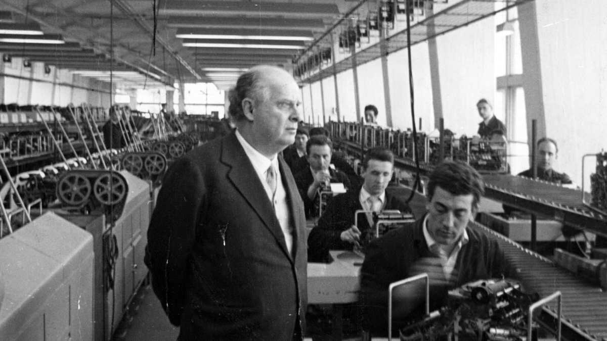 Immagine di Un sogno lungo un secolo. L’epopea Olivetti, da Camillo a Mario Tchou