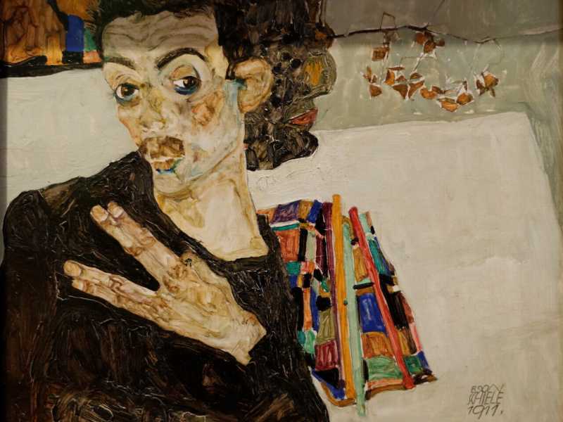 &nbsp;Autoritrato di Egon Schiele, 1911 - foto wikipedia