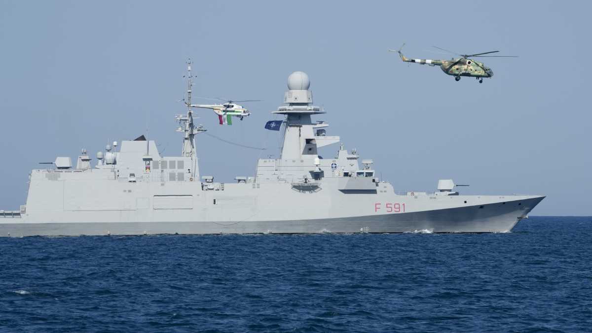 Immagine di Crosetto allarmato: “La nostra Marina ha solo 63 missili”