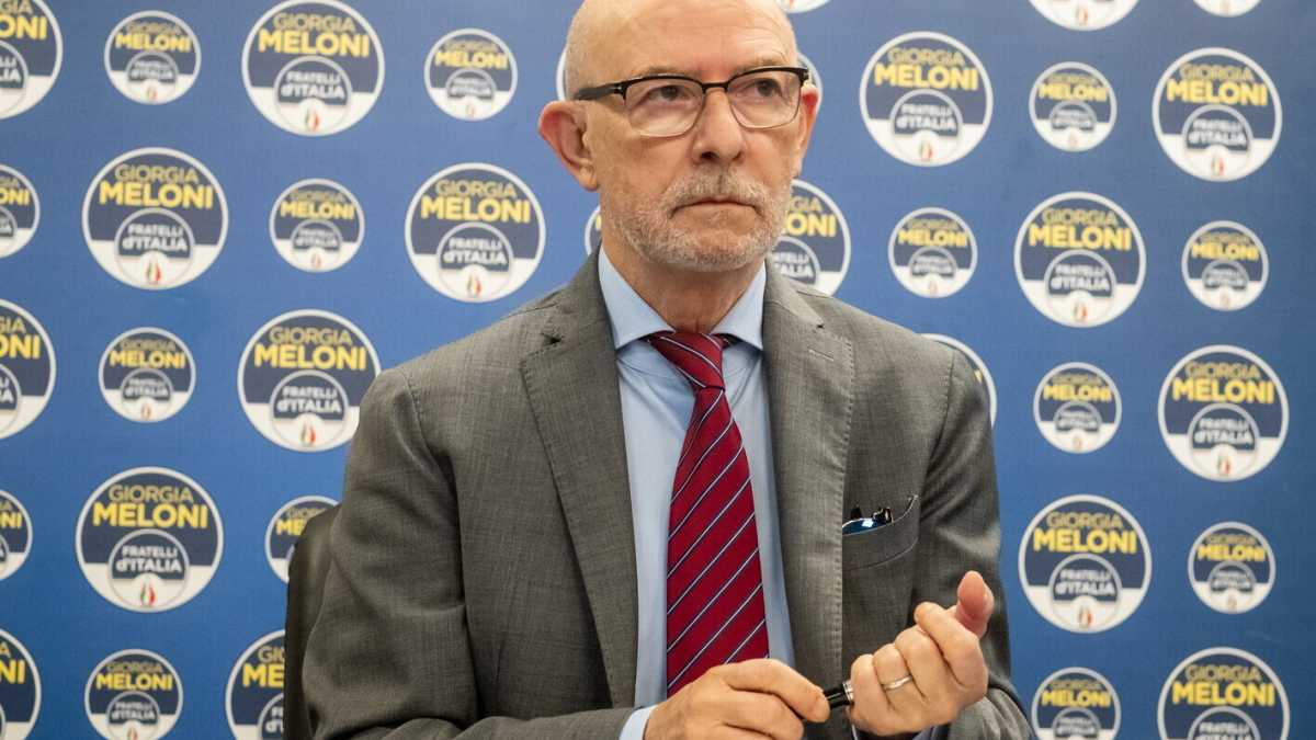 Immagine di Zucconi (FdI): “Su ambulanti e balneari andremo fino in fondo. Meloni non ha cambiato idea”