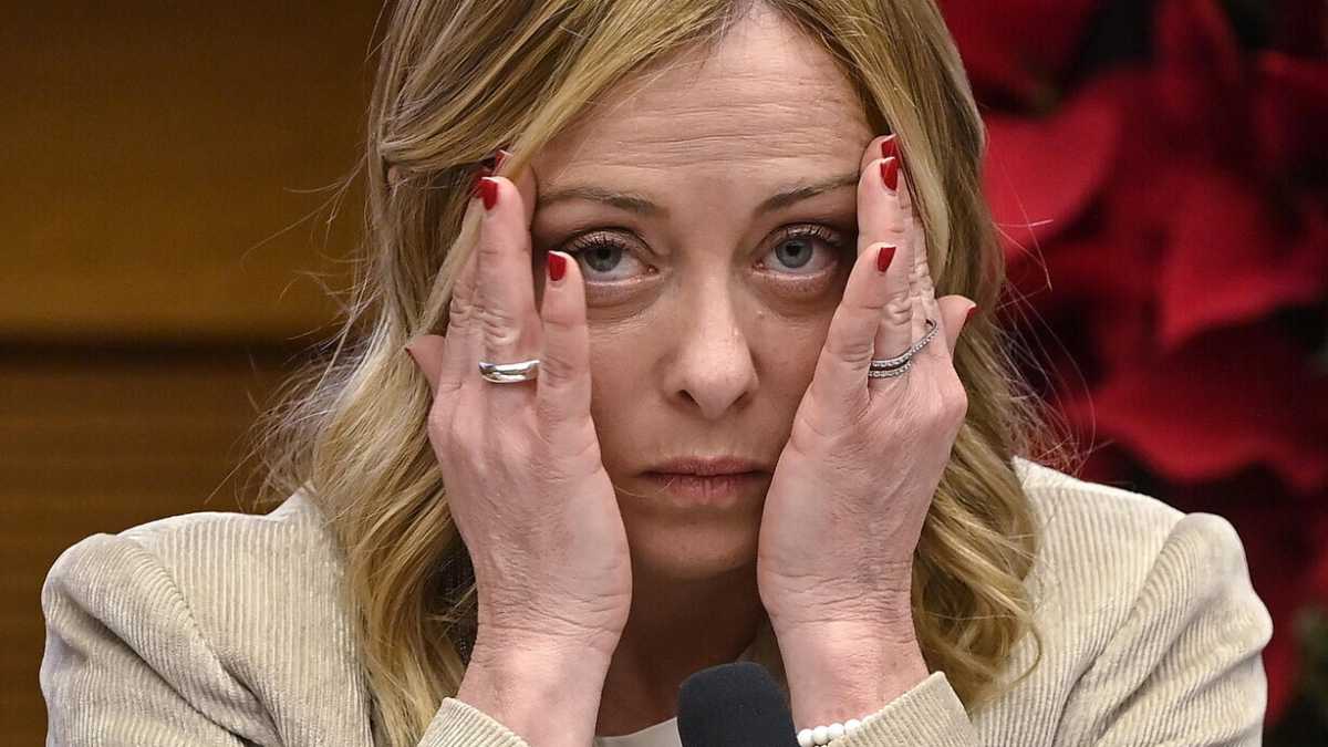 Immagine di Anche Meloni ama evocare nemici invisibili, mostri da combattere