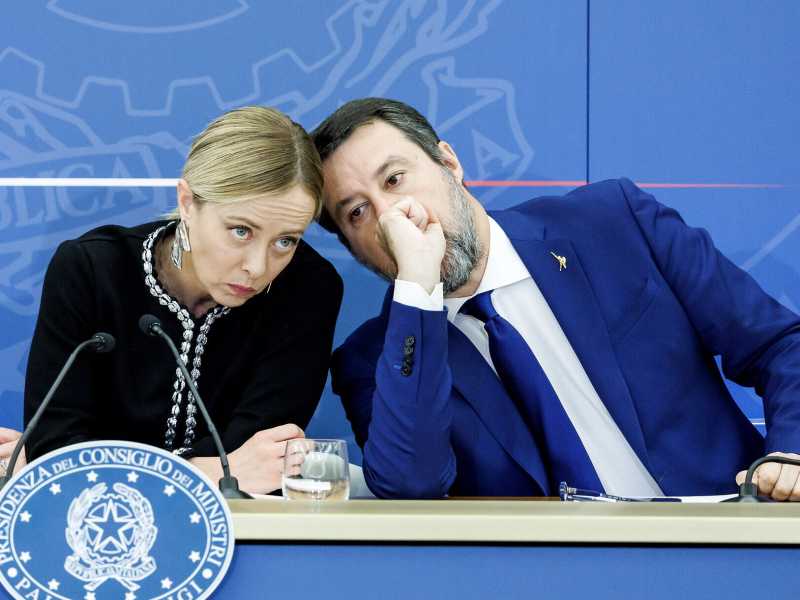 Meloni scippa la Sardegna alla Lega. Salvini: "Così si rompe l'unità"