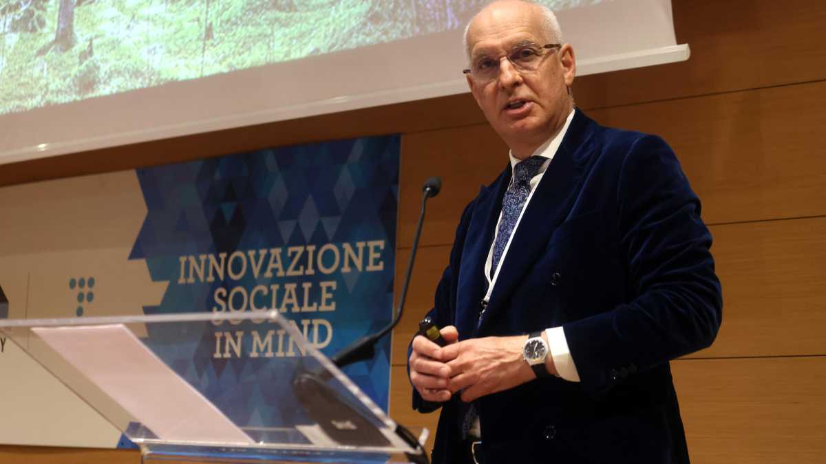 Immagine di SmI fa saltare il banco. A rischio Confindustria moda