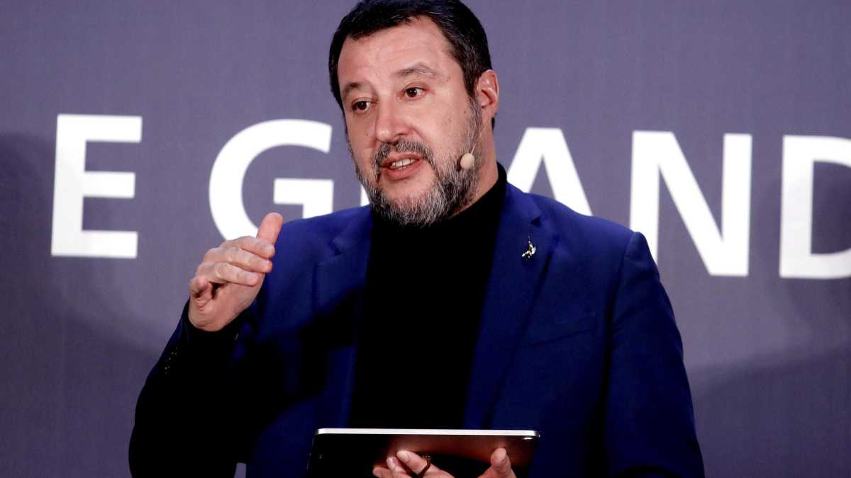 Immagine di Salvini annuncia: “Non mi candido”. E lancia Vannacci: “Sarebbe bello averlo con noi”