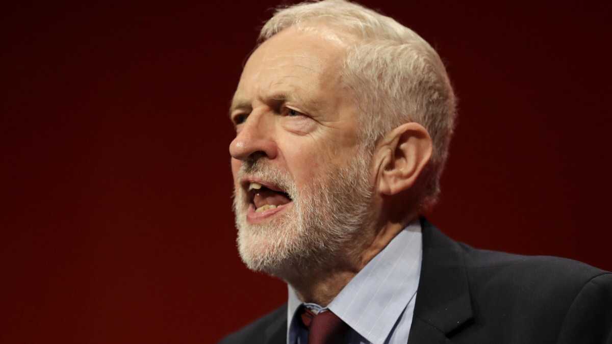 Immagine di Corbyn sogna un partito che affossi Starmer e le sinistre pro Ucraina e Israele