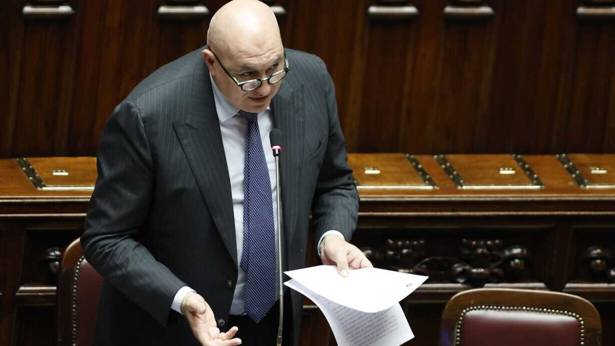 Immagine di Crosetto sugli aiuti militari all'Ucraina: "Errore drammatico fare un passo indietro"